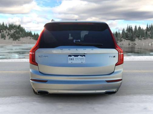 2019 Volvo XC90 T6 Momentum