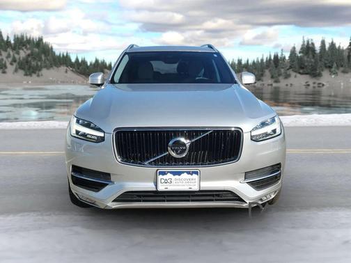 2019 Volvo XC90 T6 Momentum
