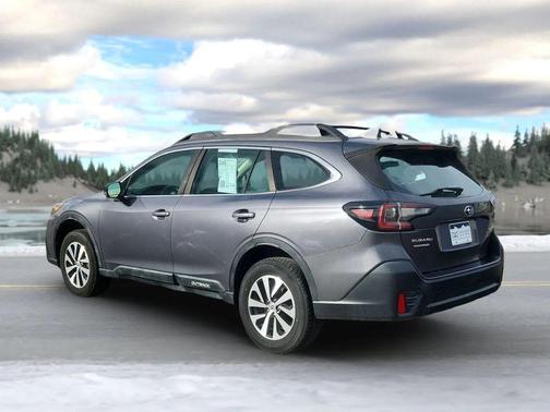 2020 Subaru Outback Base