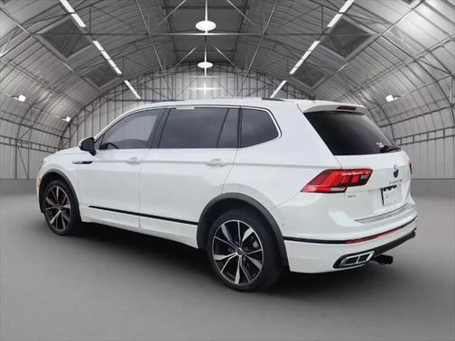 2022 Volkswagen Tiguan 2.0T SEL R-Line 4MOTION