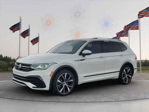 2022 Volkswagen Tiguan 2.0T SEL R-Line 4MOTION
