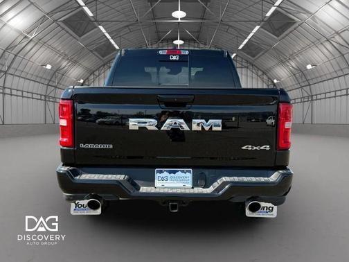 Diamond Black Crystal Pearlcoat 2026 RAM 1500 Laramie