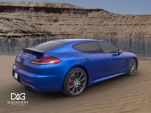 2016 Porsche Panamera GTS