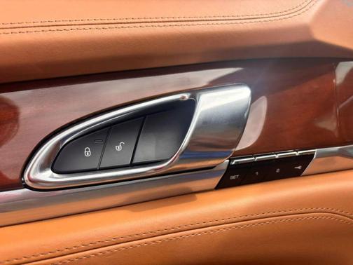 2016 Porsche Panamera GTS