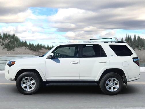 2024 Toyota 4Runner SR5 Premium
