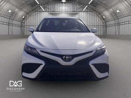 Ice Cap 2024 Toyota Camry SE