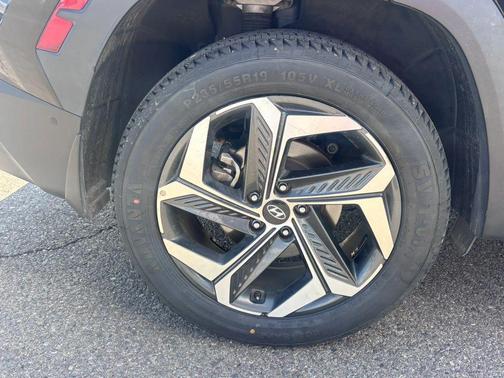 Phantom Black 2023 Hyundai TUCSON Limited