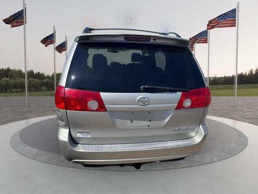 2006 Toyota Sienna XLE Limited