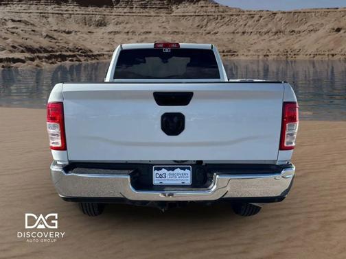 2023 RAM 2500 Big Horn Crew Cab 4x4 8' Box