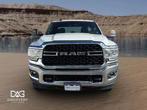 2023 RAM 2500 Big Horn Crew Cab 4x4 8' Box