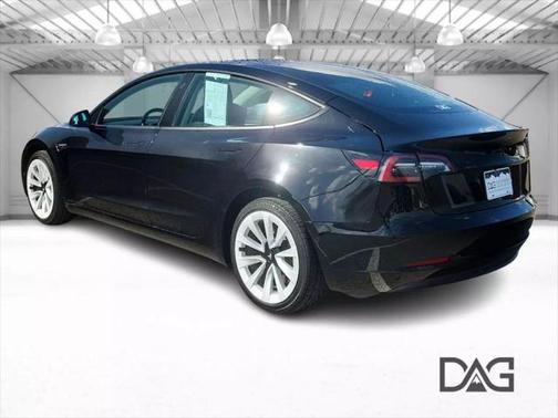 2022 Tesla Model 3 Standard Range