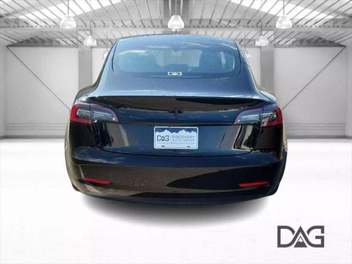 2022 Tesla Model 3 Standard Range