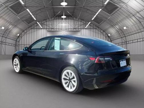 2022 Tesla Model 3 Standard Range