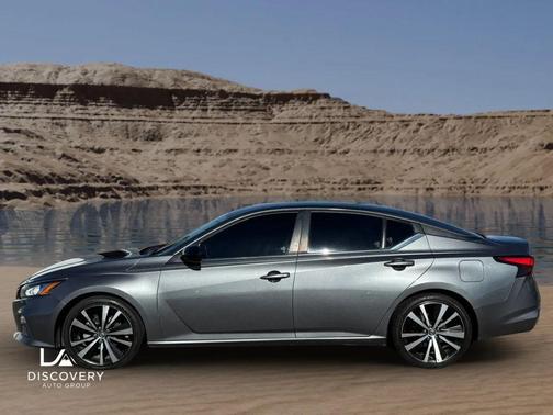 Gray 2019 Nissan Altima 2.5 SR