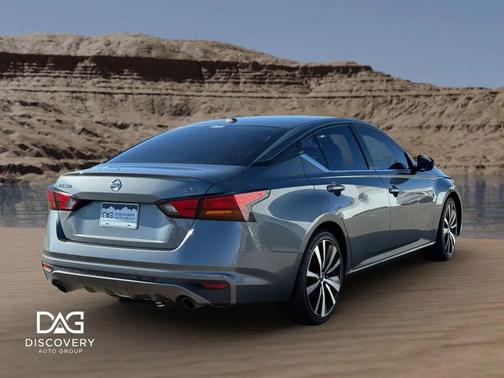 Gray 2019 Nissan Altima 2.5 SR