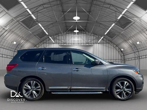Gun Metallic 2019 Nissan Pathfinder Platinum