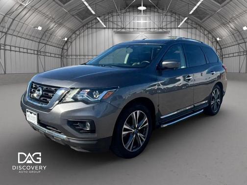 Gun Metallic 2019 Nissan Pathfinder Platinum