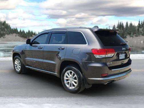 2018 Jeep Grand Cherokee Summit