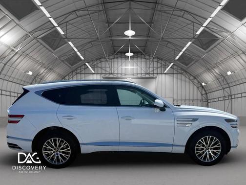 White 2025 Genesis GV80 2.5T