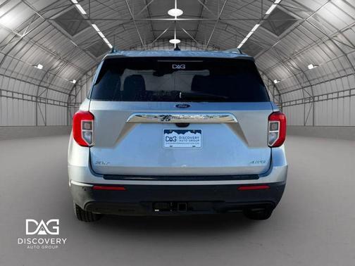 Iconic Silver Metallic 2023 Ford Explorer XLT