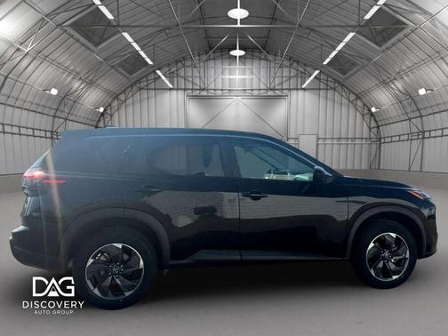 Super Black 2025 Nissan Rogue SV