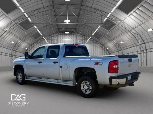 Sheer Silver Metallic 2010 Chevrolet Silverado 2500 LT