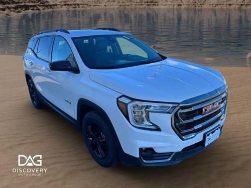 2024 GMC Terrain AWD AT4