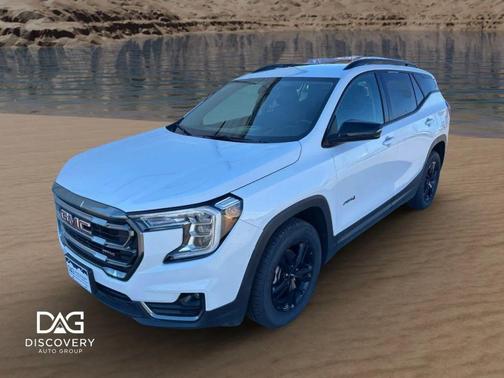 2024 GMC Terrain AWD AT4