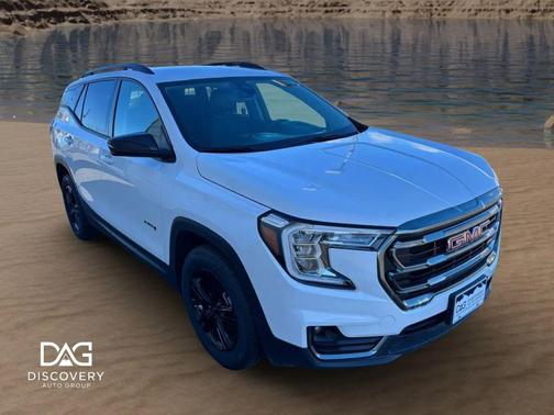 2024 GMC Terrain AWD AT4