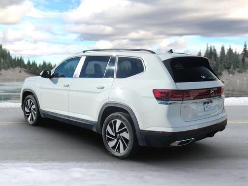 2024 Volkswagen Atlas 2.0T SE w/Technology 4MOTION