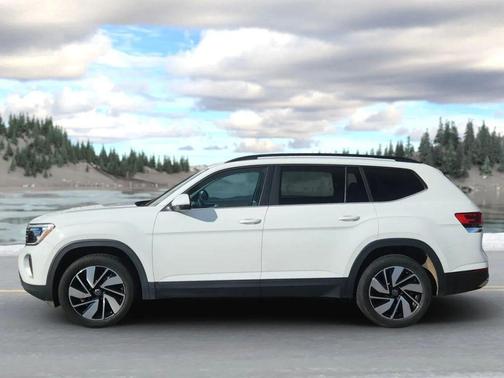 2024 Volkswagen Atlas 2.0T SE w/Technology 4MOTION