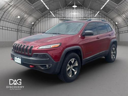 Red 2017 Jeep Cherokee Sport