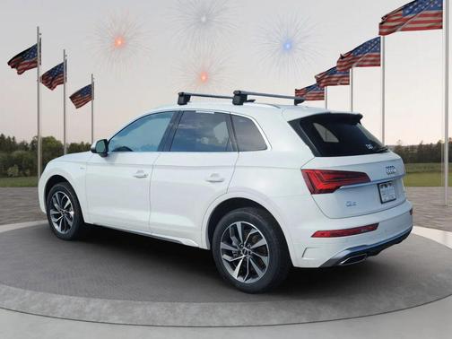 2022 Audi Q5 45 S line Premium Plus