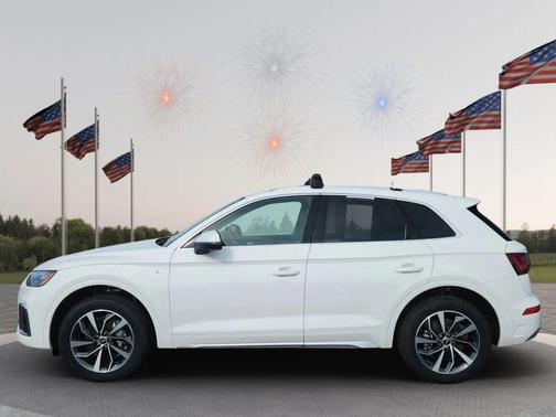 2022 Audi Q5 45 S line Premium Plus