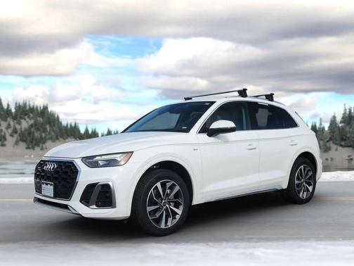2022 Audi Q5 45 S line Premium Plus