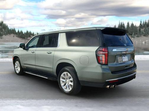 2023 Chevrolet Suburban Premier
