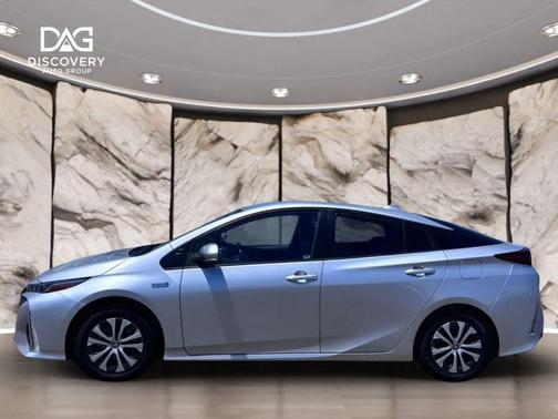 Classic Silver Metallic 2021 Toyota Prius Prime XLE