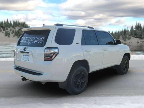 2024 Toyota 4Runner SR5