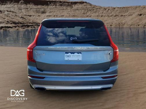 2018 Volvo XC90 T6 Momentum