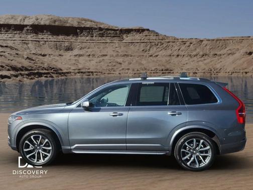 2018 Volvo XC90 T6 Momentum