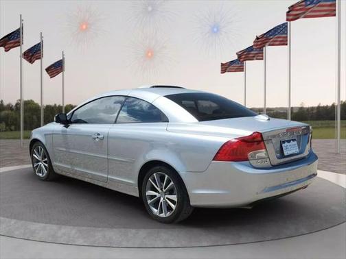 2013 Volvo C70 T5 Convertible 2D