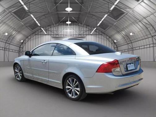 2013 Volvo C70 T5 Convertible 2D