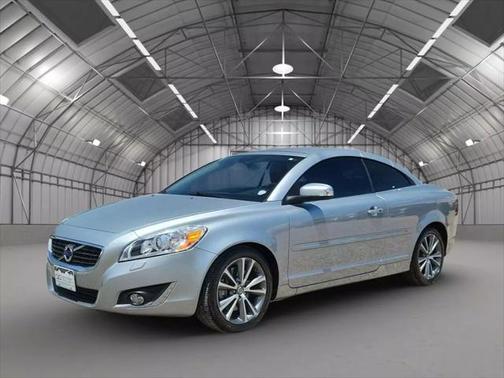 2013 Volvo C70 T5 Convertible 2D