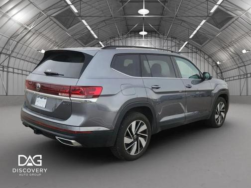 2024 Volkswagen Atlas 2.0T SE w/Technology 4MOTION