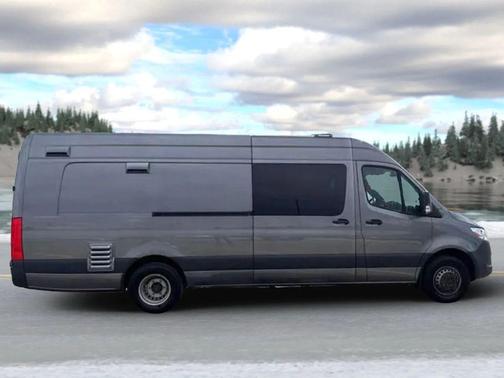 2022 Mercedes-Benz Sprinter 4500 High Roof V6