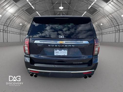 2023 Chevrolet Suburban Premier