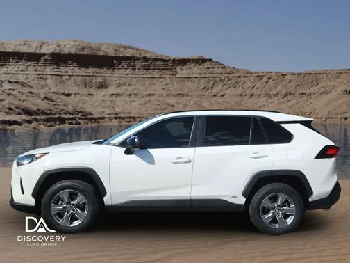 2022 Toyota RAV4 Hybrid LE