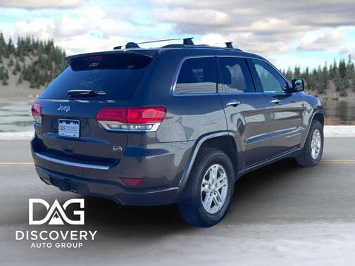 Brilliant Black Crystal Pearlcoat 2014 Jeep Grand Cherokee Overland