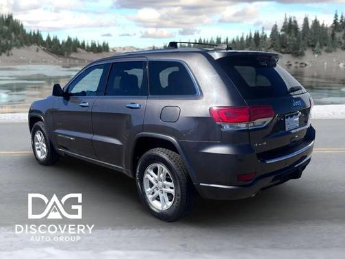 Brilliant Black Crystal Pearlcoat 2014 Jeep Grand Cherokee Overland