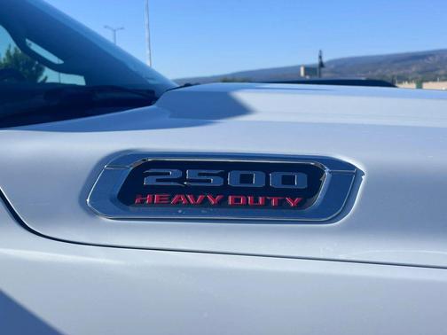 White 2024 RAM 2500 Laramie Crew Cab 4x4 6'4' Box